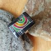 Bague rectangle noir patiné arc-en-ciel rouge jaune vert