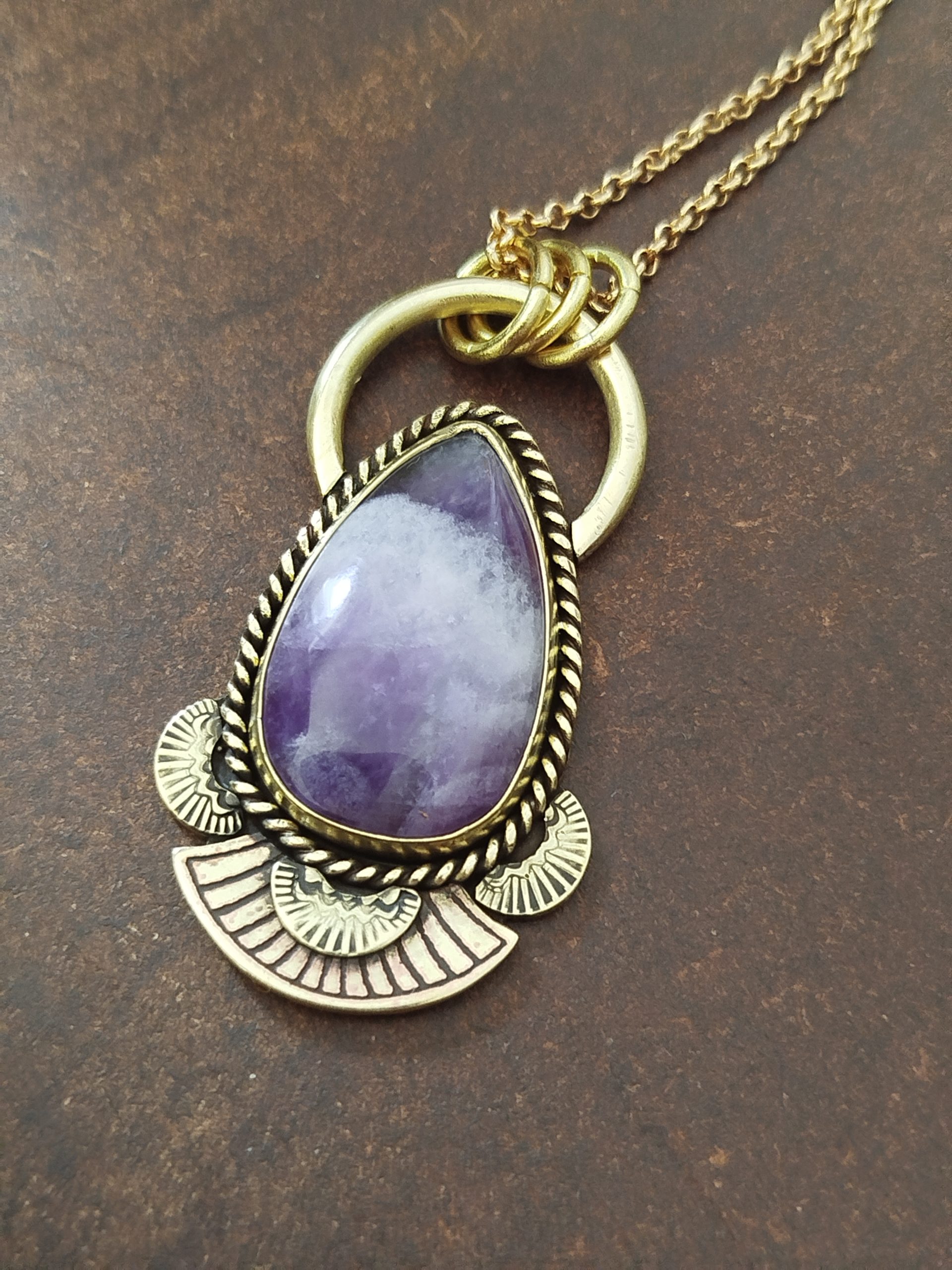 !! Réservé V. !! Collier laiton forgé goutte améthyste – Image 7